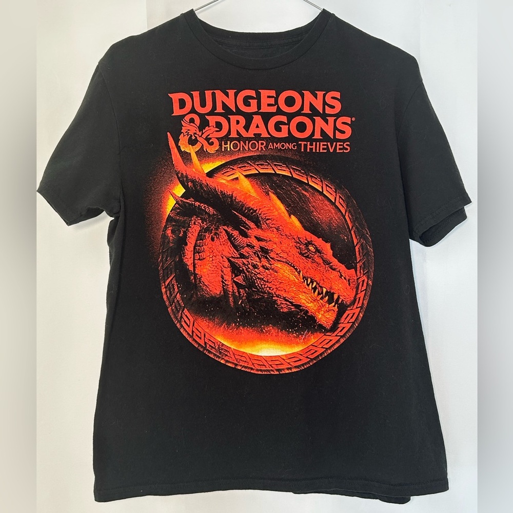DUNGEONS & DRAGONS Honor Among Thieves Graphic Tee